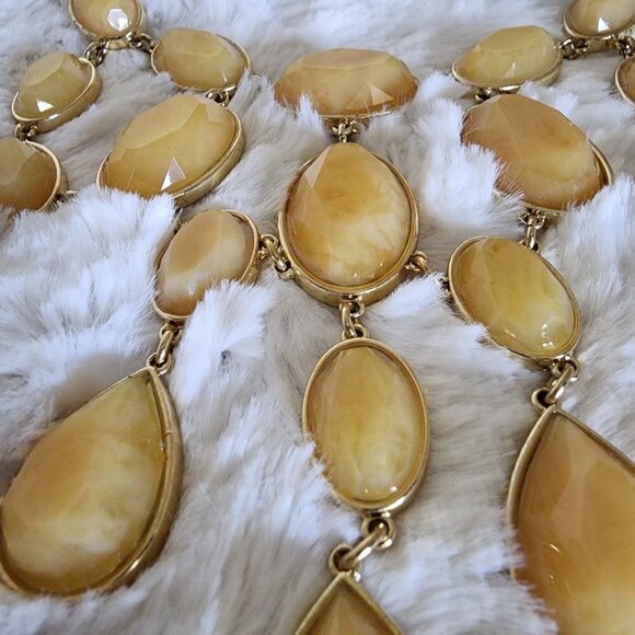 NWOT Ann Taylor Statement Necklace - Picture 2 of 5